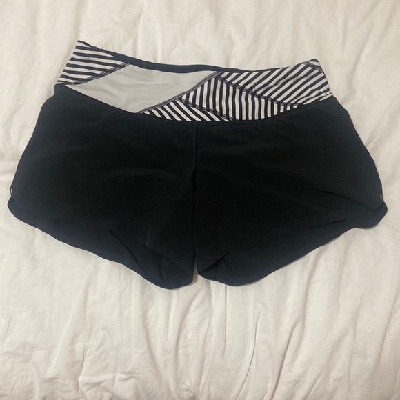 Low rise speed up short